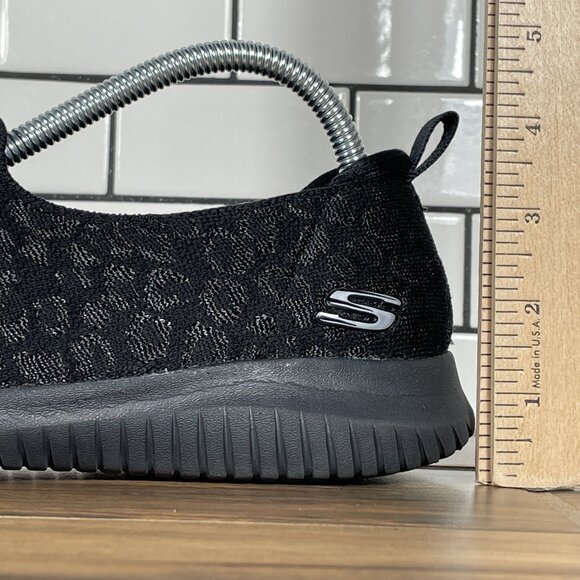 Skechers Ultra Flex Weekend Trip Womens Size 7.5 Shoes Black Slip On Sneakers - Picture 9 of 13